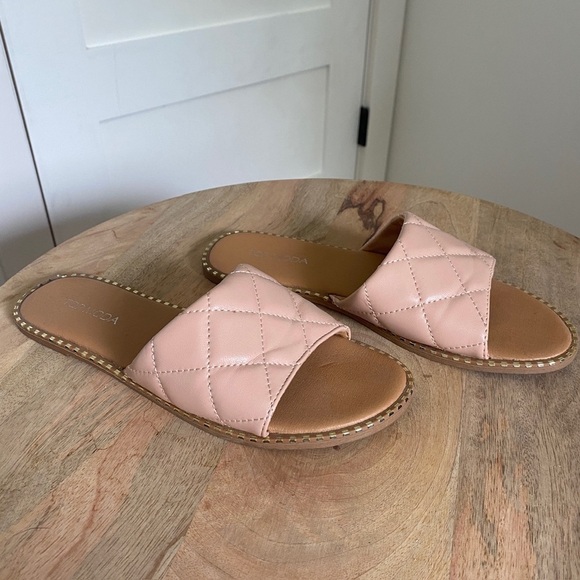 Top Moda Quilted Sliders With Metal Studs - Picture 4 of 5